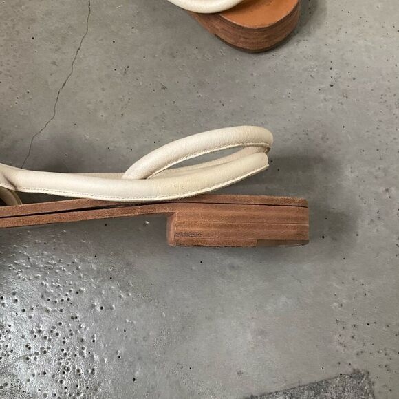 COS Knotted Leather Sandal - Picture 5 of 7